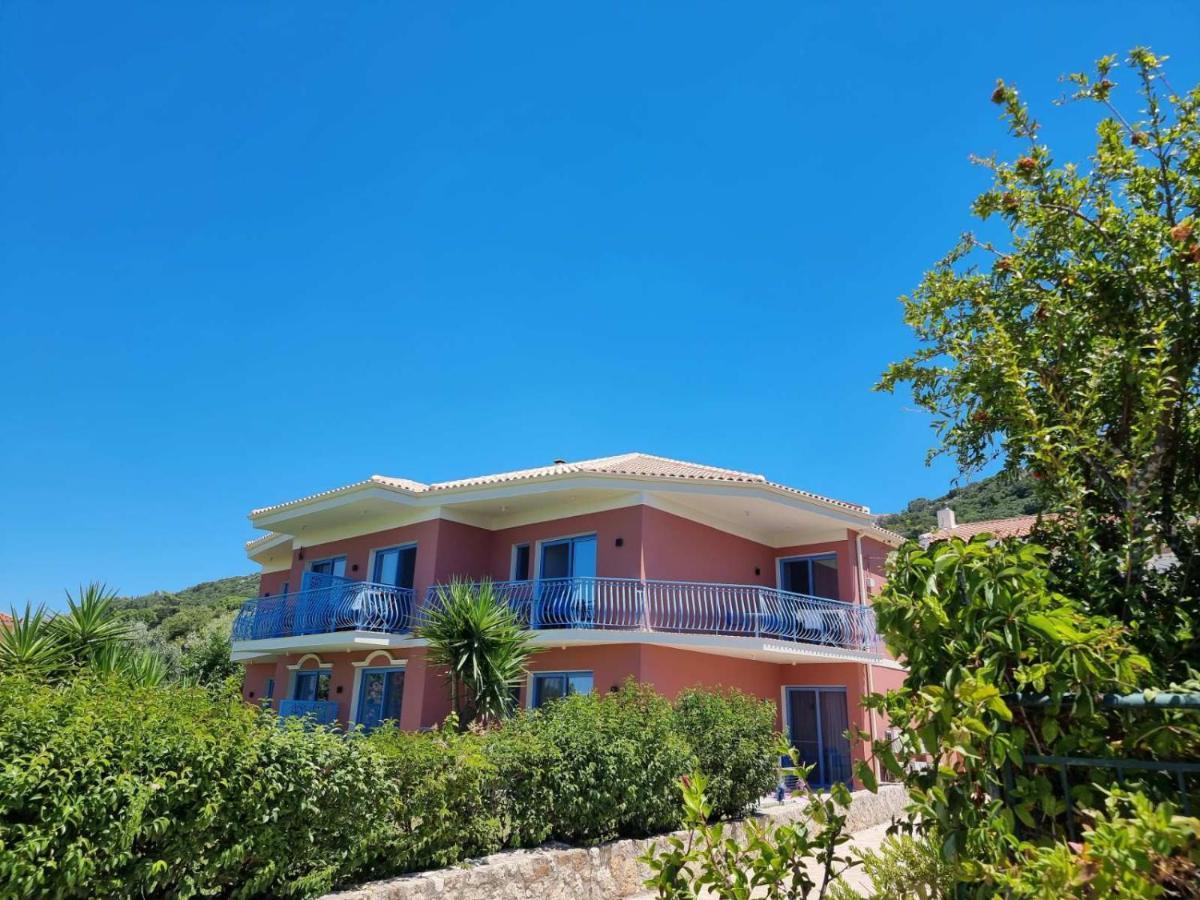 Julietta Suites Argosztóli Kültér fotó